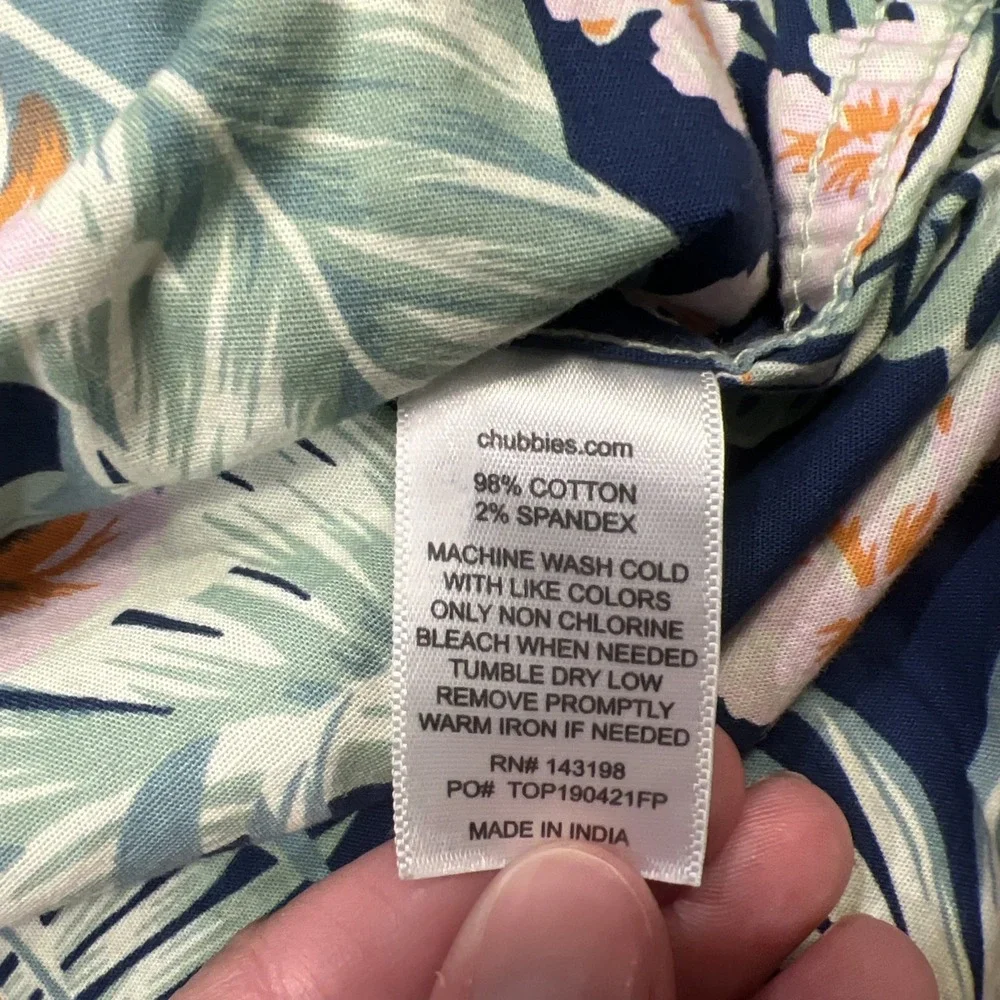 Chubbies Shirt Men Large Hawaiian Floral Reverse Print Short Sleeve Resort Beach